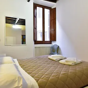 Elite 2 Apartment