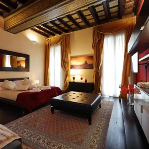 Nsm 71viadelcorso Con Terrazzo Appartement